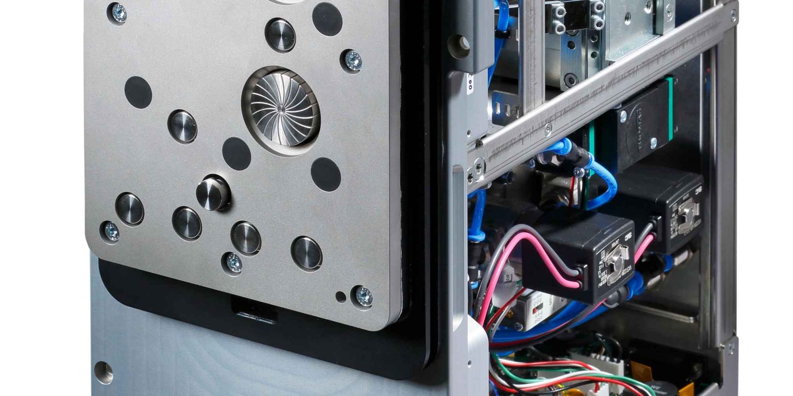 Showcase_full_system_interior view