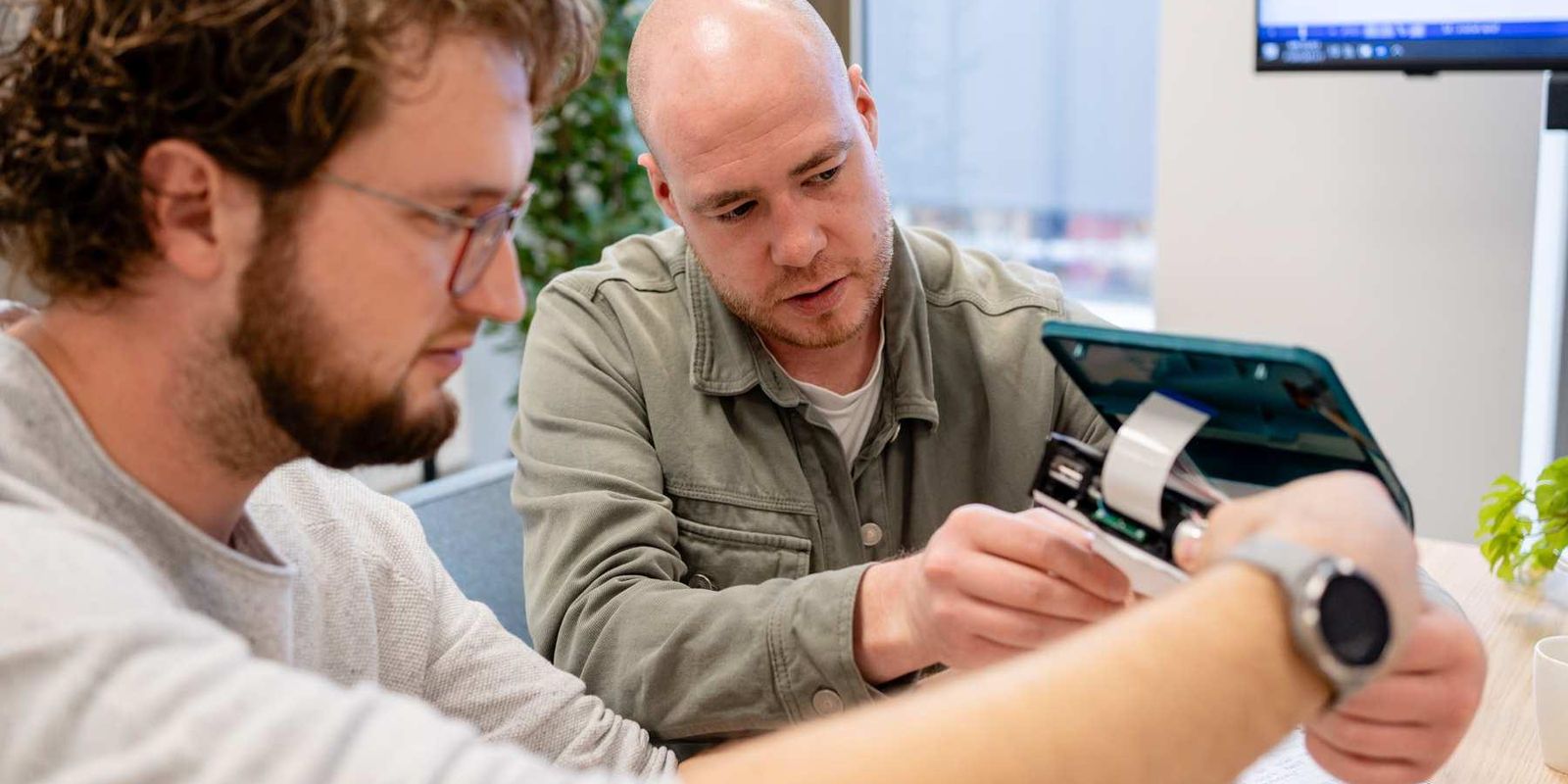 Showcase_colleagues_evaluation_system_medical