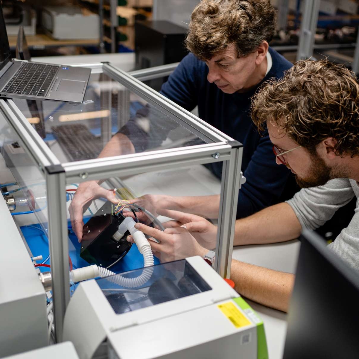 male_colleagues_test_sytem_evaluation